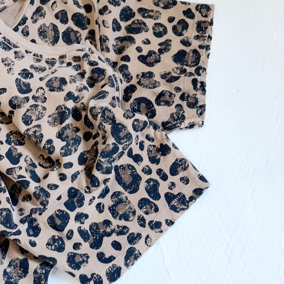 AMO Leopard Classic Tee - Picture 16 of 16